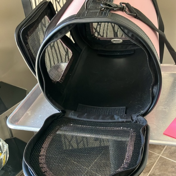 Pet carrier - Picture 3 of 5